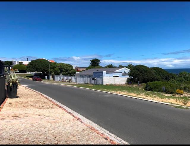 LAND FOR SALE IN PERLEMOENBAAI